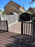 Stylish 2 Bedroom Home In Essex - Chambres d’hôtes