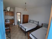 Economy Triple Room