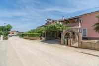 Apartment Leonardo Funtana - Chambres d’hôtes Funtana