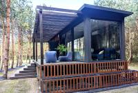 Przeszklony Tiny House w Lesie - Bed and Breakfast Tomczyn