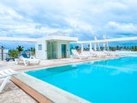 B&B Punta Cana - DUCASSI Suites ROOMS & BEACH - playa Bavaro - WiFi - Parking - ROOFTOP POOL & SPA - Bed and Breakfast Punta Cana