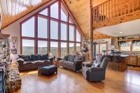 West Virginia Cabin Near Snowshoe Mountain Resort - Chambres d’hôtes