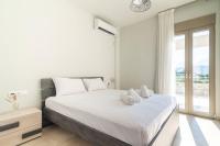 Modern Private Villa with Infinity Pool - Chambres d’hôtes Héraklion