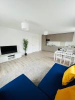 B&B Southend-on-Sea - Stunning New Penthouse Apartment - Bed and Breakfast Southend-on-Sea