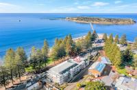 Luxury Breeze Beachfront Apartment - Chambres d’hôtes Victor Harbor