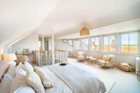 White Horses - Sleeps 2 by Big Skies Cottages - Bed and Breakfast