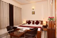 B&B Gurgaon - Hotel Gracious - Bed and Breakfast Gurgaon