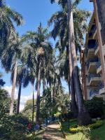 Condominio Girardot Resort Ap 6-402 Exclusivo Apartamento Turístico -Vista a las montañas -WiFi - B&B Girardot City