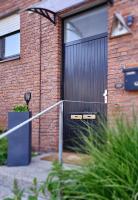 KATARINAS HOUSE mit 2 FeWo stilvoll, gemütlich & zentral Boxspringbett, Parkplatz, Balkon oder Garten - B&B Moers