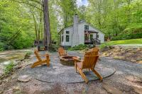 B&B Ellijay - Mountaintown Creek Escape with Fire Pit and Luxe Deck - Bed and Breakfast Ellijay