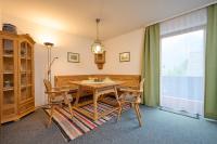 Apartment mit Balkon
