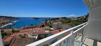 Apartments Boćin Rosso - Bed and Breakfast Hvar