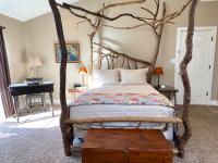 King room with Balcony and Spa Bath - Sassafras
