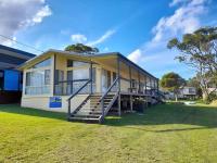 3 By The Sea - Bed and Breakfast Durras