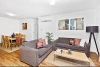 Executive Apt - 2BR 1BA w Parking - B&B Perth