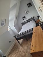 Marina Court LA14 2HL - B&B