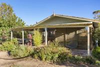 B&B Metcalfe - Charming cabin on organic farm - Bed and Breakfast Metcalfe