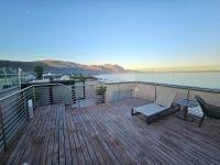 Central - Whale Watching Paradise -Self check in - B&B Hermanus