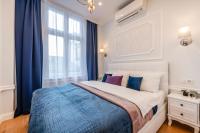 Superior One-Bedroom Apartment no. 4A, 3rd floor courtyard view
