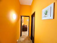 Orange House - Bed and Breakfast