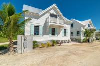Paradise Cove and Mistico Beach Club plus Boat Shuttle - B&B San Pedro Town