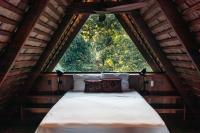 Casa Botanica Breakfast, Pool & Ocean Views - B&B Bocas del Toro
