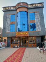 B&B Sītāpur Mūāfi - Hotel Sphatik - Bed and Breakfast Sītāpur Mūāfi