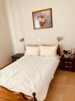 Dimitras Apartment - Bed and Breakfast Kaména Voúrla