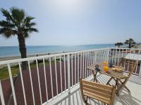 B&B Larnaka - Ammos Beachfront Villa Paradise - Bed and Breakfast Larnaka