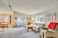 Isle Vacation Rental with Nearby Lake Access! - Bed and Breakfast