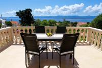 Comfort Two-Bedroom Apartment with Terrace