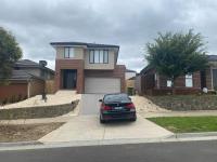 Whole House with 4QB - 44 Aspect - 30 minutes from Melbourne International Airport - 2 Minutes to Westfield Shopping Center - B&B Drouin