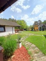 Domki Letniskowe Cztery Pory Roku - B&B Skorzęcin