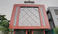 Glitz Hotels Golden Birds - Mahape, Navi Mumbai - B&B