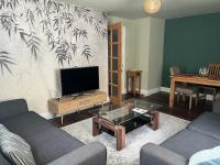 B&B Londra - Comfortable Two Bedroom Modern Apartment - Bed and Breakfast Londra