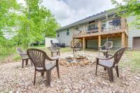 Eureka Springs Family Home - half Mi to Marina! - B&B