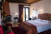 Camera Matrimoniale Standard con Camino 