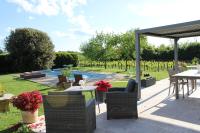 B&B Sainte-Colombe - La Vigneraie de Laura - Bed and Breakfast Sainte-Colombe