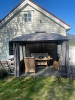 Stryn Golden Resort-«Skulehuset» - Ferienwohnung Stryn