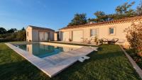 La Tiny de Louis, au milieu des oliviers, avec jolie piscine - B&B Draguignan