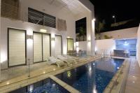 New ! 430m Luxury Best Top Class 8-Bdr Exclusive Villa Top Design HEATED Pool Jucuzzi Sauna - B&B