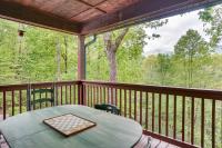 B&B Hiawassee - Spacious Hiawassee Cabin with Porch and Mtn View! - Bed and Breakfast Hiawassee