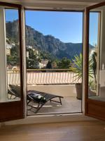Luxury Top Floor Apartment with terrace - Beaulieu Sur Mer - Chambres d’hôtes Beaulieu-sur-Mer