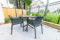 2 Bedrooms overlooking Park - Exquisite Views - Bed and Breakfast Christchurch