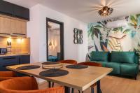 One-Bedroom Apartment with Sea View