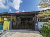 Mawar Homestay Netflix Cuckoo - B&B