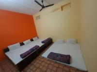 AGRAWAL Guest House, MAHISMATI MARG,SAKHIPURA, UJJAIN - B&B
