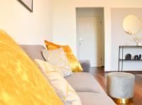 B&B Gelsenkirchen - MILPAU Buer 3 - Modernes und zentrales Premium-Apartment mit Queensize-Bett, Netflix, Nespresso und Smart-TV - Bed and Breakfast Gelsenkirchen