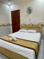 Zimmer mit Kingsize-Bett