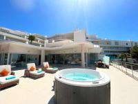 Beautiful modern apartement with Jacuzzi, 1 km from the beach - B&B